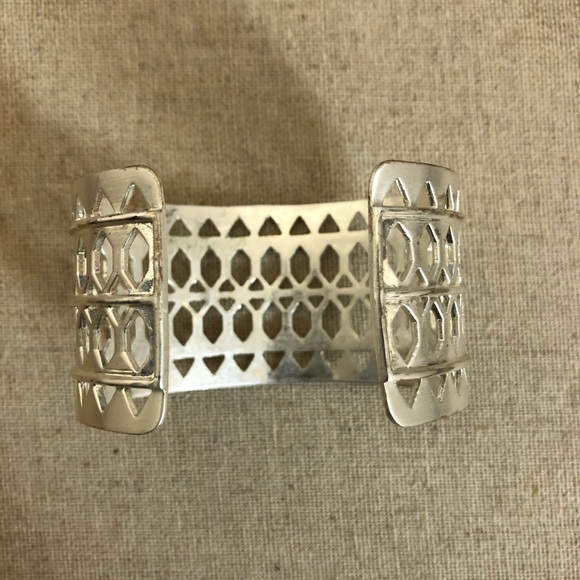 Stella & Dot Plait Cuff New in Box - Picture 5 of 7